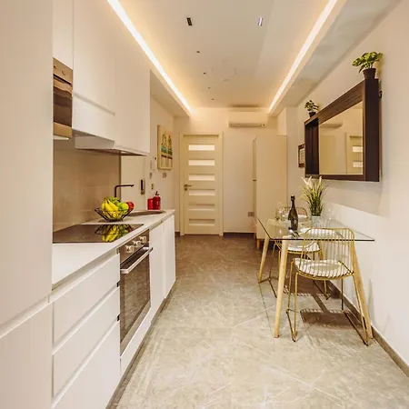 公寓 St Francis Apartments, Steps From The Sea 斯利马